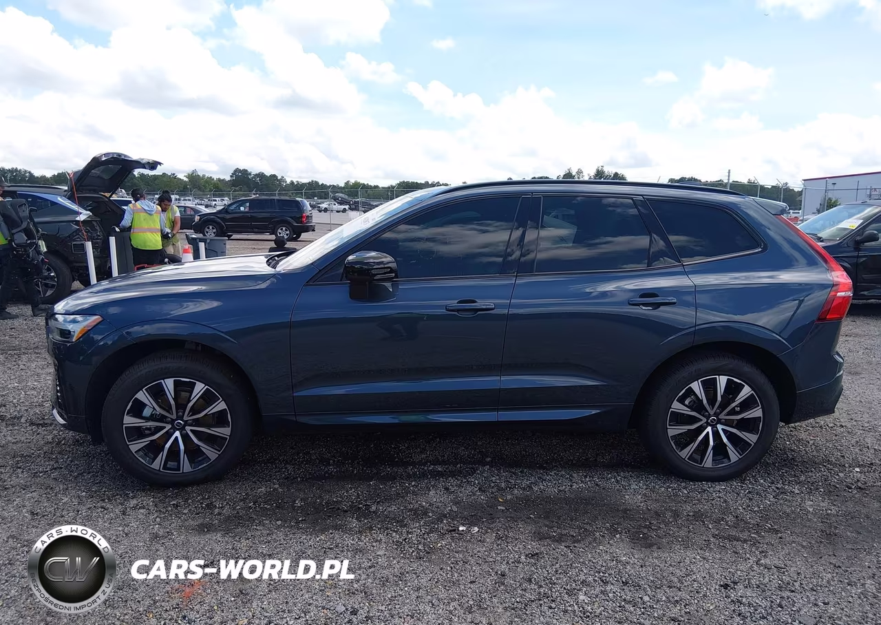 2025 Volvo Xc60 B5 Core VIN:YV4M12RJ5S1075728 - 14