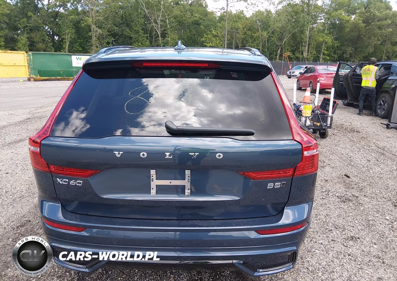 2025 Volvo Xc60 B5 Core VIN:YV4M12RJ5S1075728 - 16