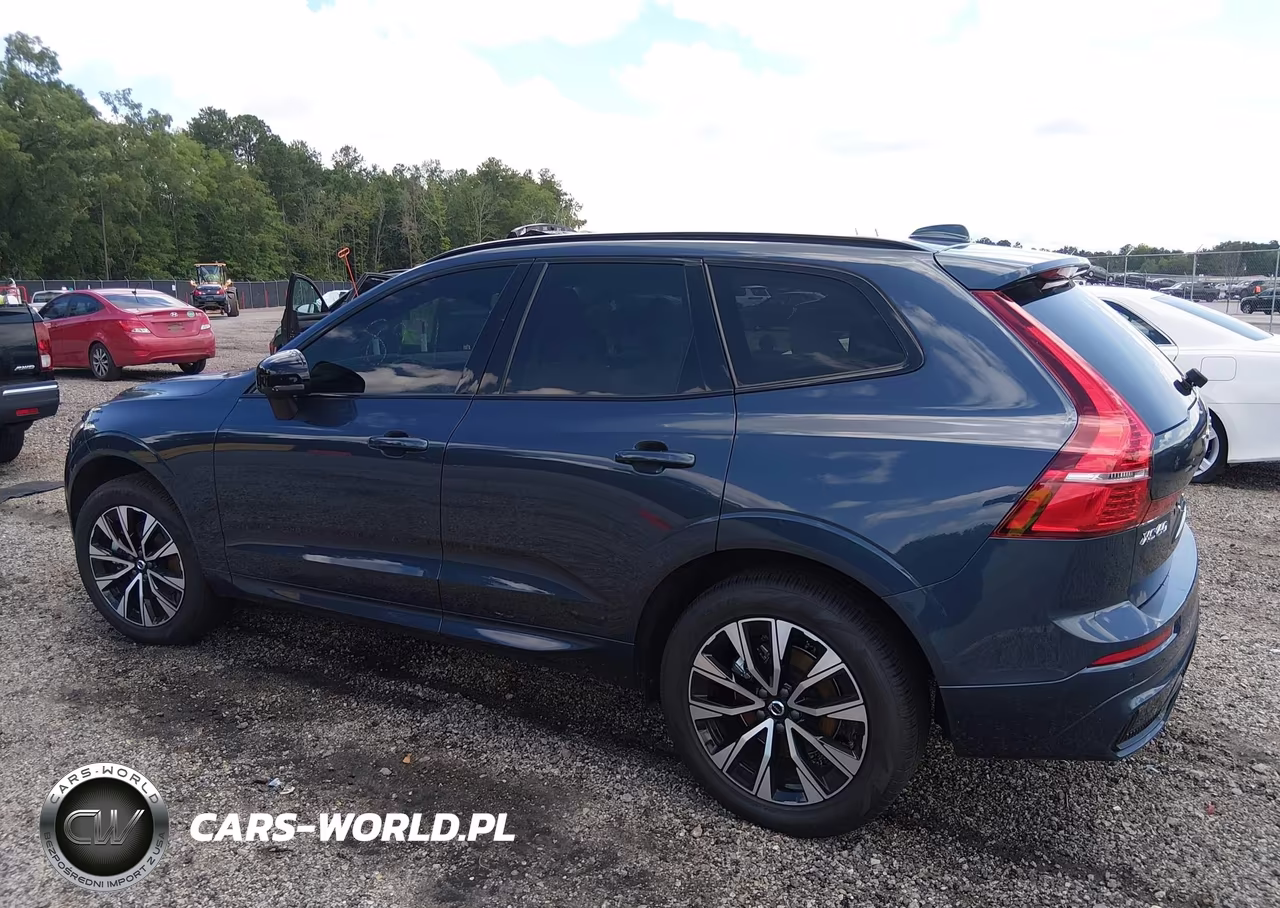 2025 Volvo Xc60 B5 Core VIN:YV4M12RJ5S1075728 - 3