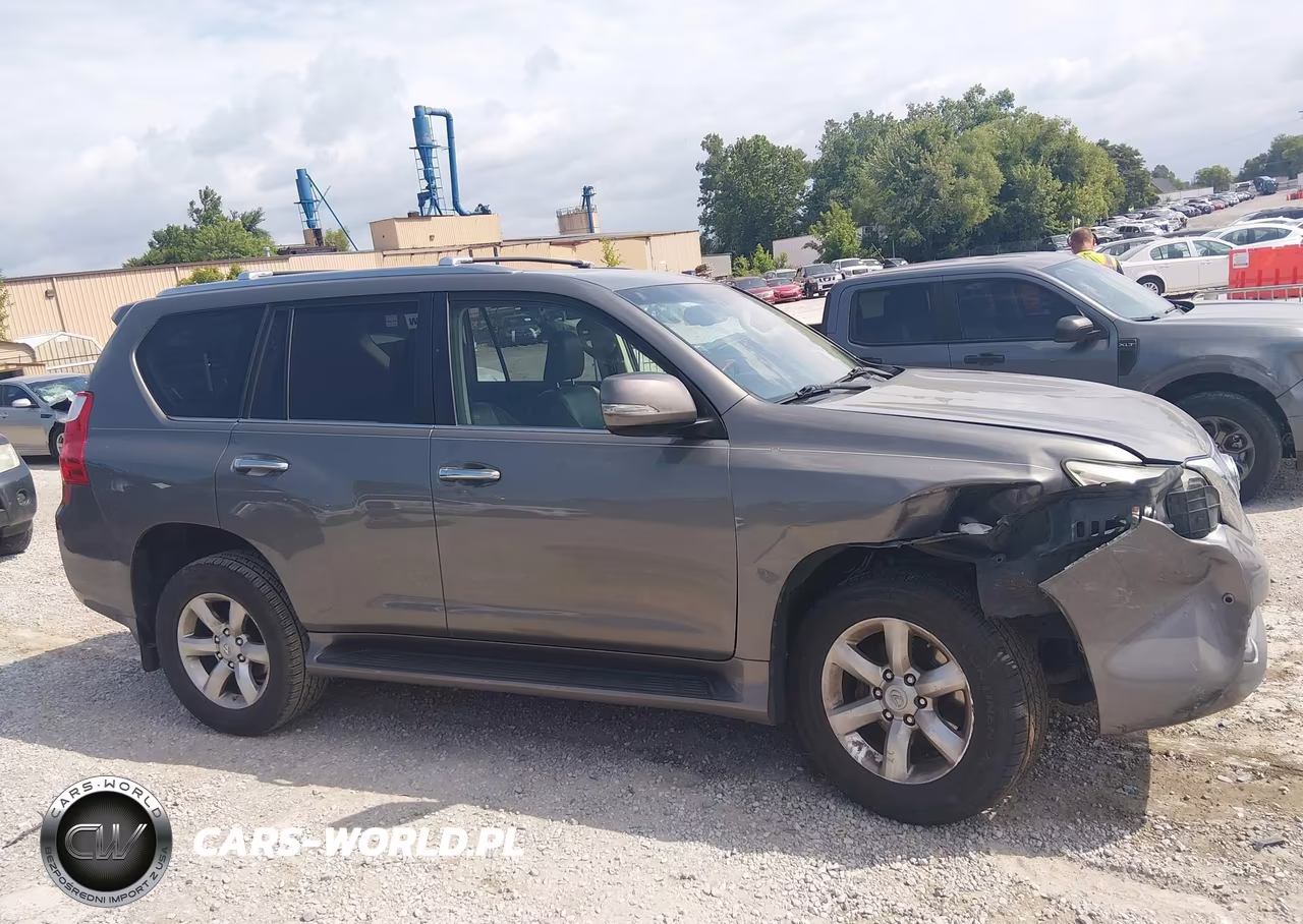 2010 Lexus Gx 460 VIN:JTJBM7FXXA5011812 - 13