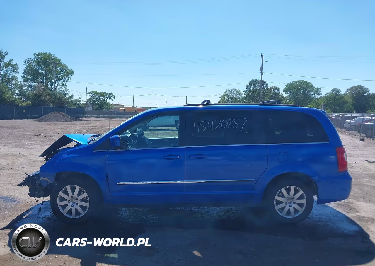 2014 Chrysler Town & Country Touring VIN:2C4RC1BG7ER408510 - 14