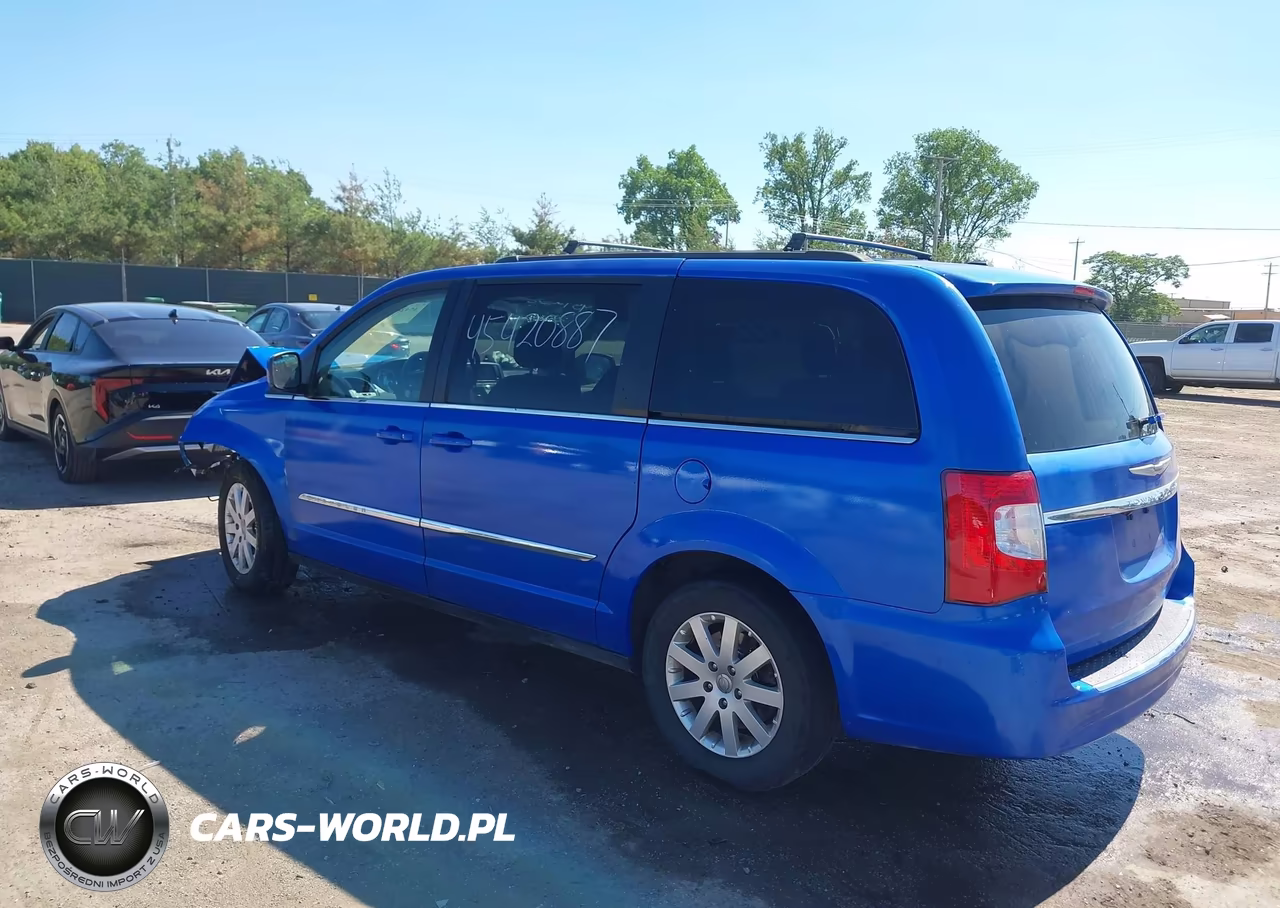 2014 Chrysler Town & Country Touring VIN:2C4RC1BG7ER408510 - 3