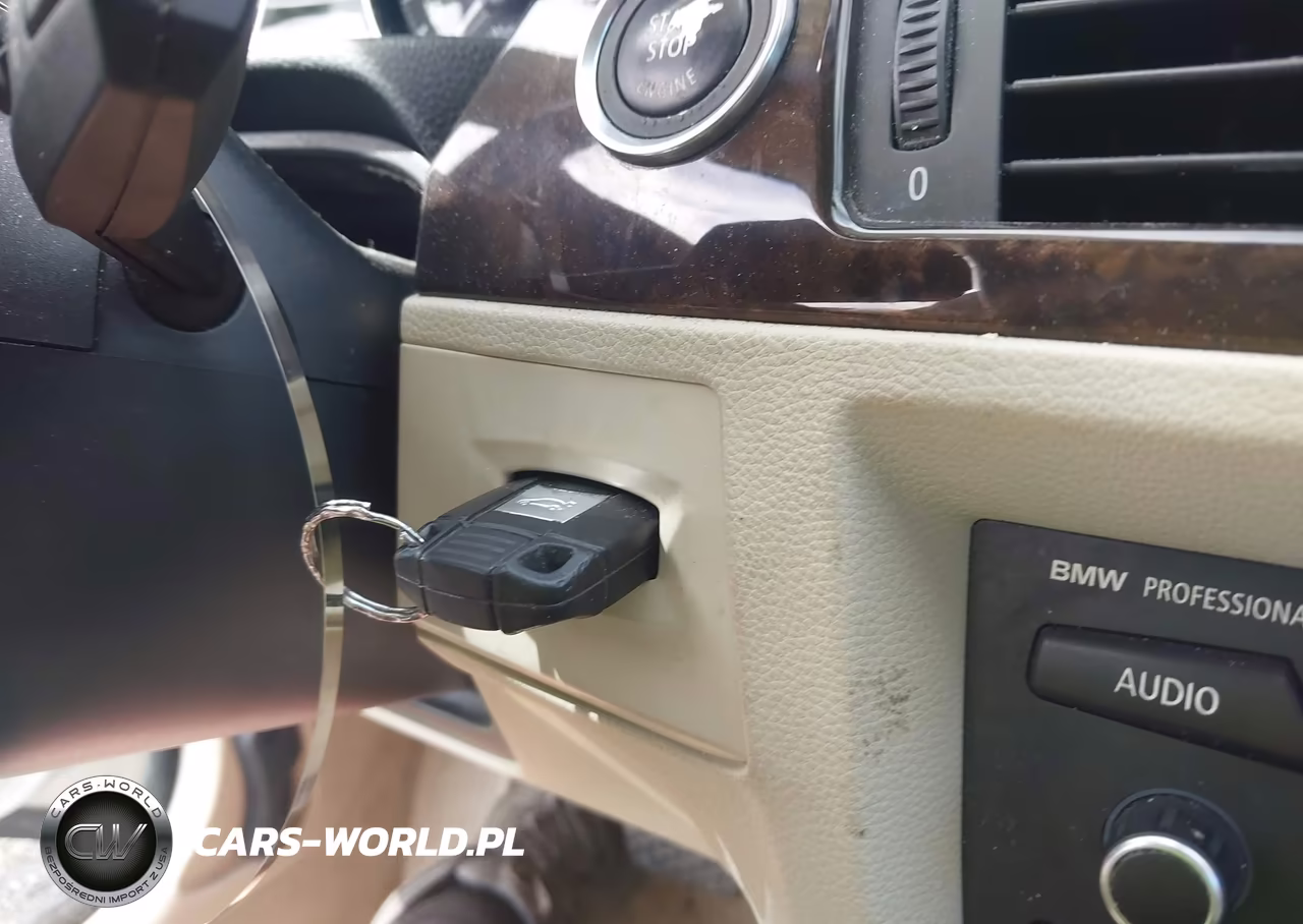 2011 BMW 328I xDrive VIN:WBAKF5C50BE655743 - 11