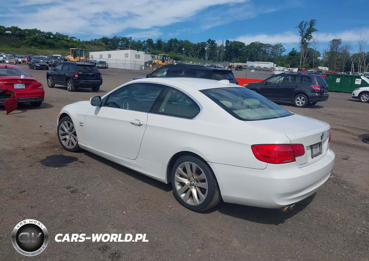 2011 BMW 328I xDrive VIN:WBAKF5C50BE655743 - 3