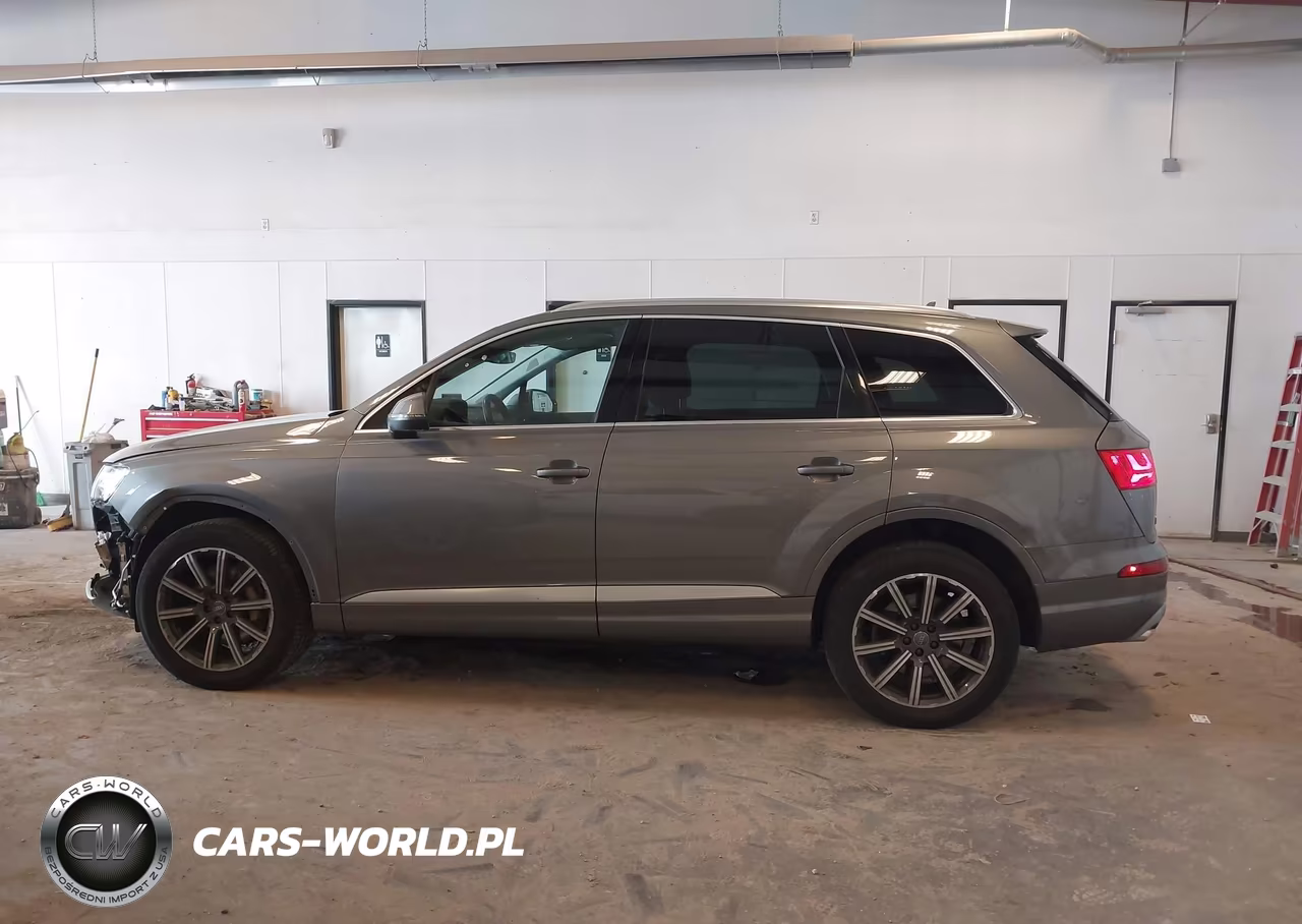 2018 Audi Q7 3.0T Premium VIN:WA1VAAF74JD011147 - 14