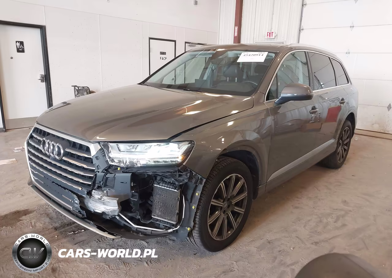 2018 Audi Q7 3.0T Premium VIN:WA1VAAF74JD011147 - 2