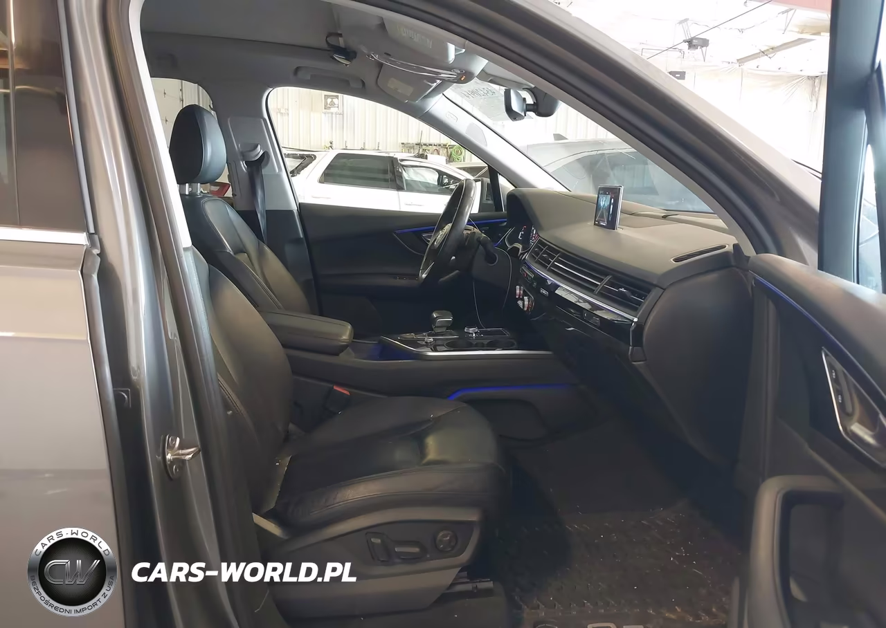 2018 Audi Q7 3.0T Premium VIN:WA1VAAF74JD011147 - 5