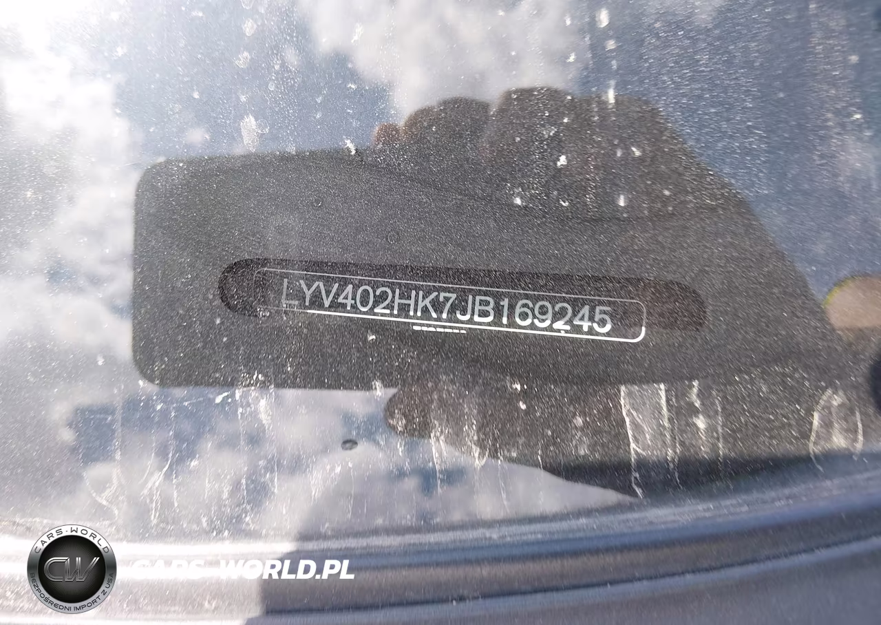 2018 Volvo S60 Inscription T5 VIN:LYV402HK7JB169245 - 9