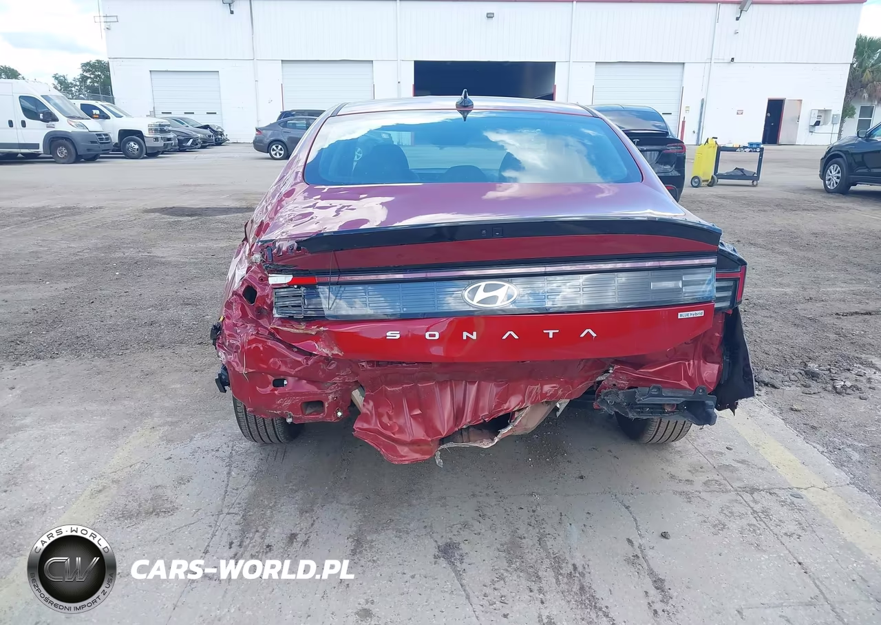 2026 Hyundai Sonata Hybrid Blue VIN:KMHL24JJ8TA138417 - 16