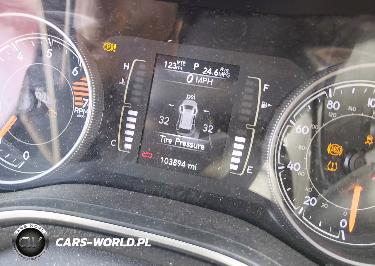 2019 Jeep Cherokee Altitude 4X4 VIN:1C4PJMLB6KD291812 - 15