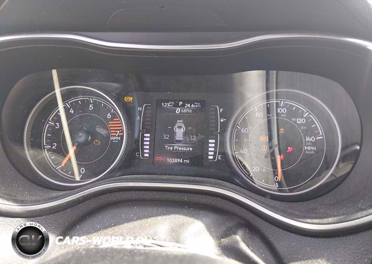2019 Jeep Cherokee Altitude 4X4 VIN:1C4PJMLB6KD291812 - 7