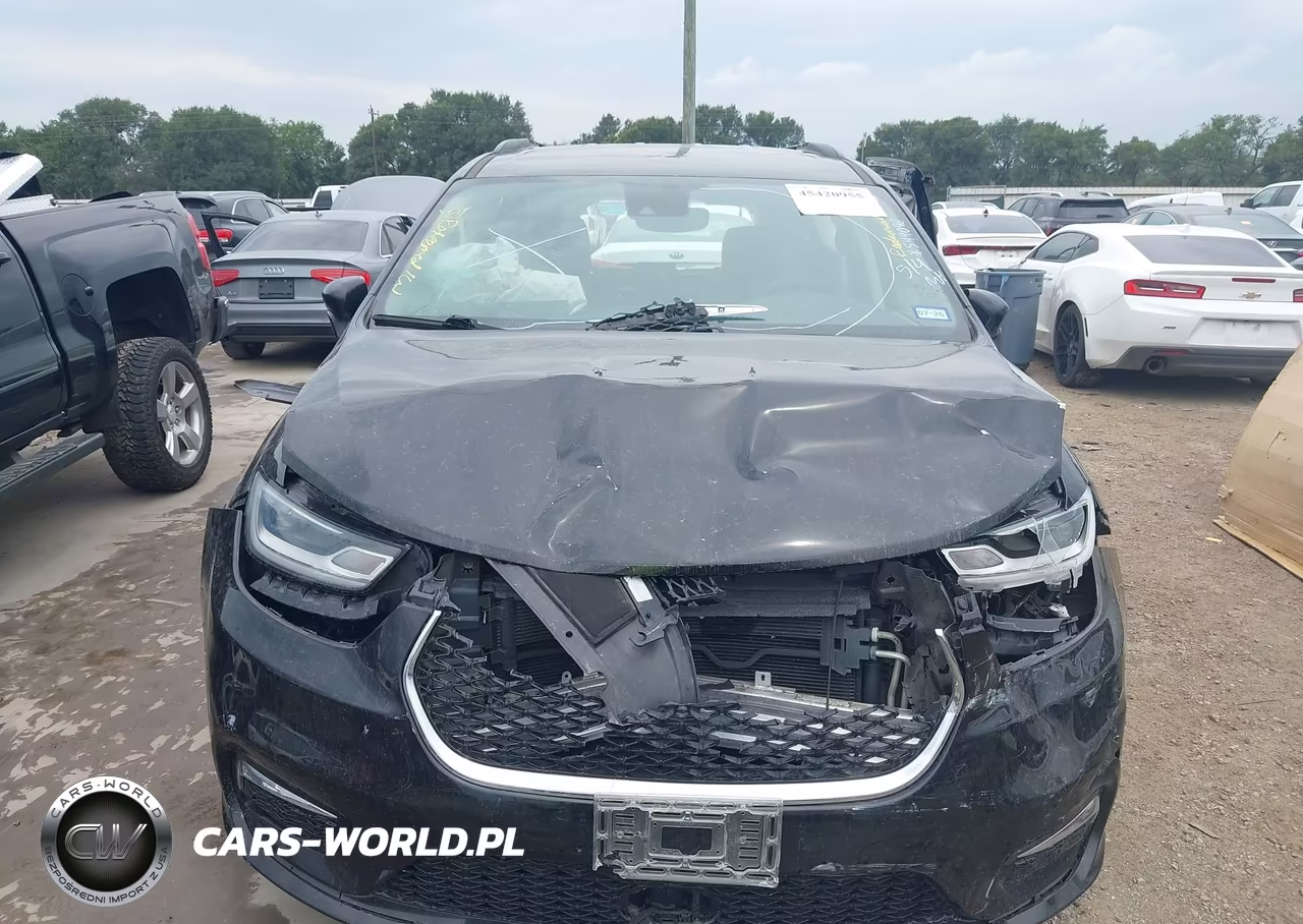 2022 Chrysler Pacifica Touring L VIN:2C4RC1BG7NR214639 - 11