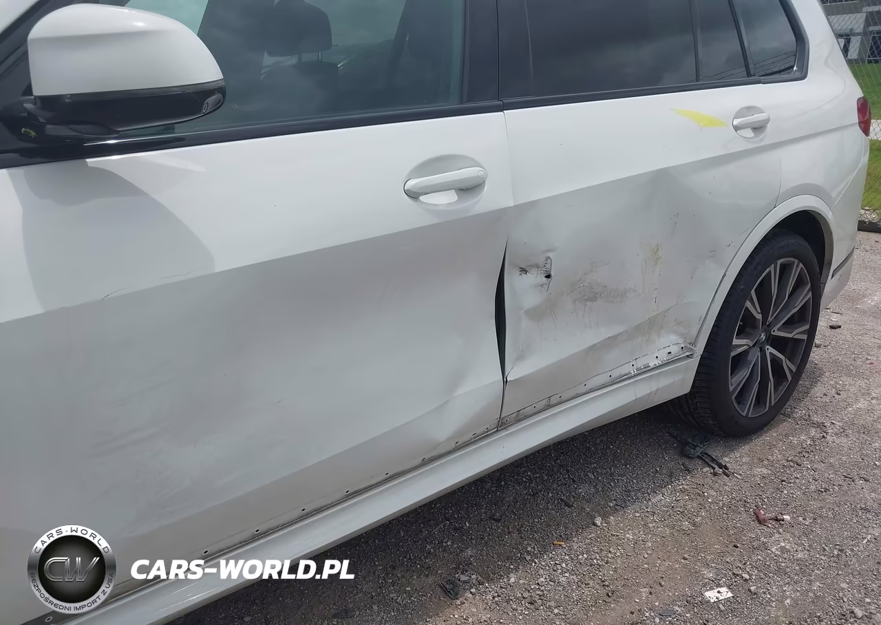 2021 BMW X7 M50I VIN:5UXCX6C08M9H85944 - 17