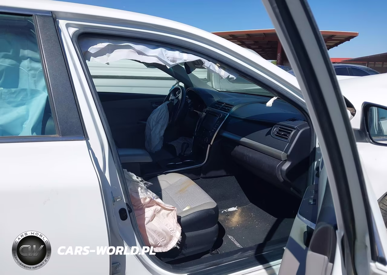 2017 Toyota Camry Se VIN:4T1BF1FK8HU341989 - 5