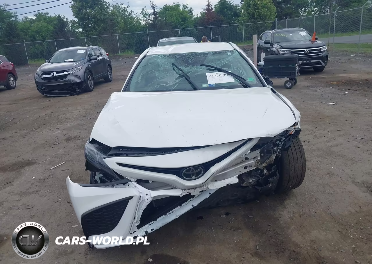 2024 Toyota Camry Se VIN:4T1G11AK6RU203445 - 12