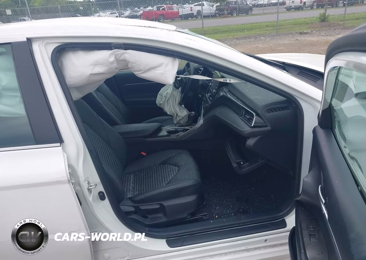 2024 Toyota Camry Se VIN:4T1G11AK6RU203445 - 5