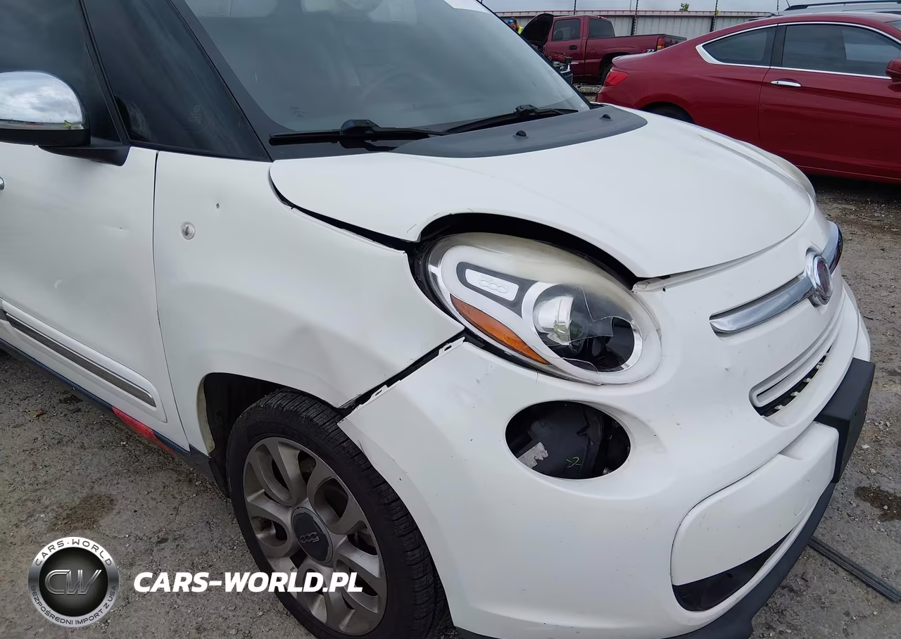 2015 Fiat 500L Lounge VIN:ZFBCFACH7FZ030705 - 6