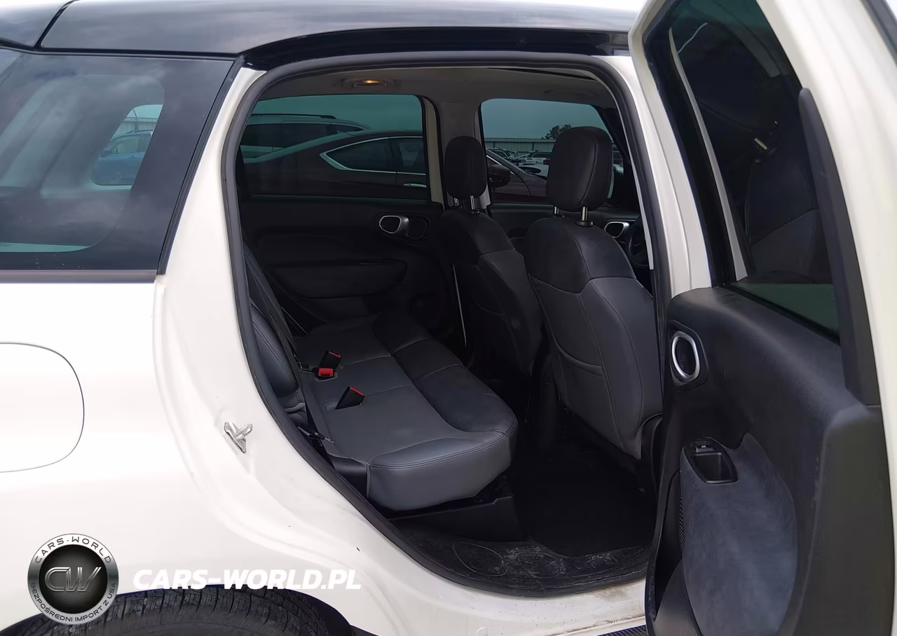 2015 Fiat 500L Lounge VIN:ZFBCFACH7FZ030705 - 8