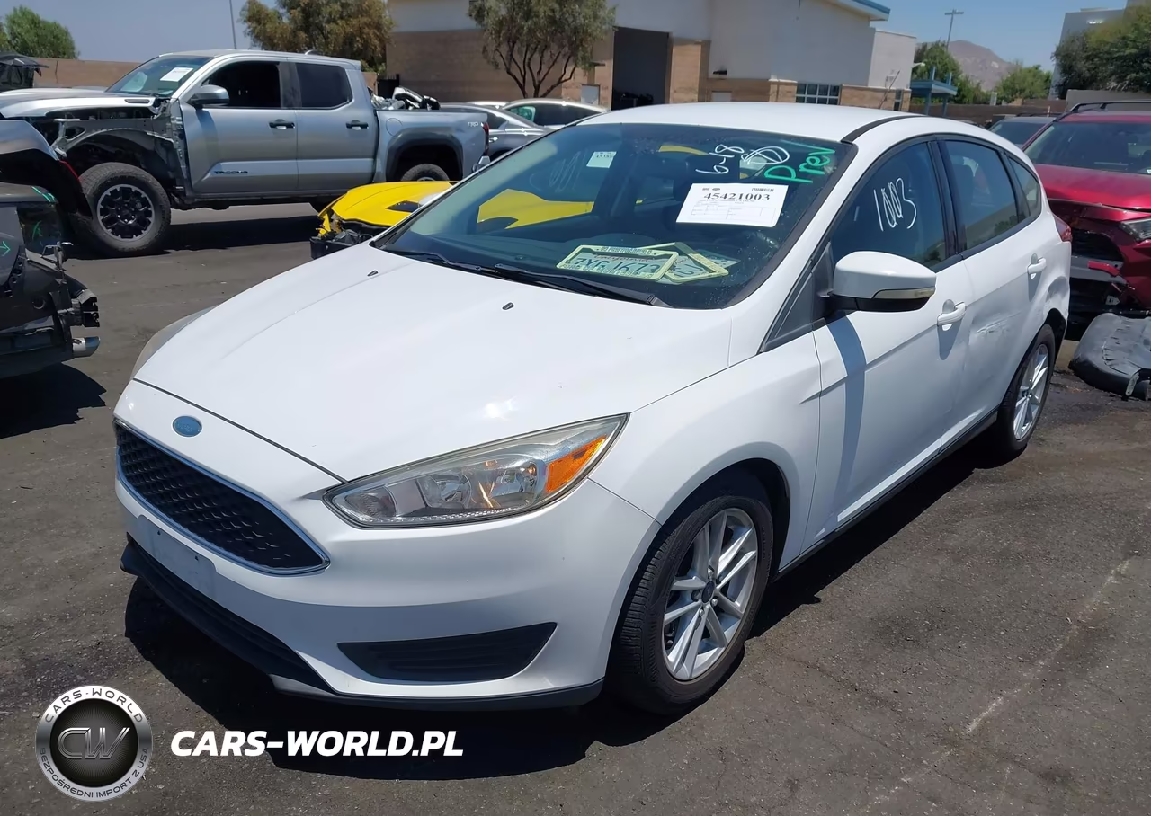 2017 Ford Focus Se VIN:1FADP3K24HL263573 - 2