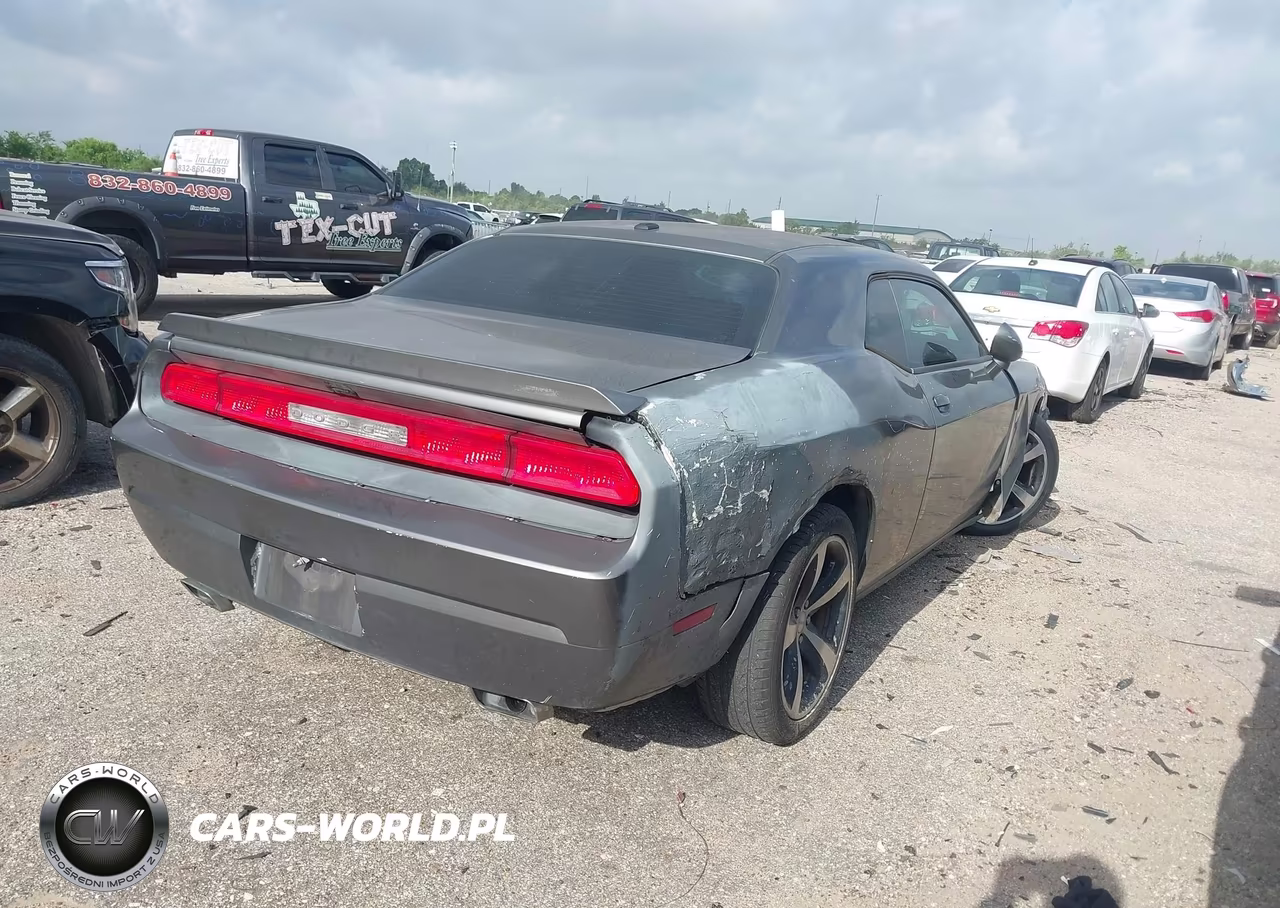 2012 Dodge Challenger Sxt VIN:2C3CDYAG1CH210087 - 4