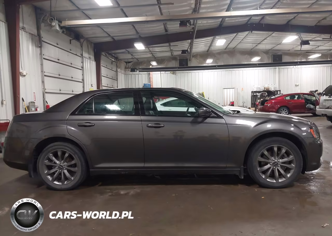 2014 Chrysler 300 300S VIN:2C3CCAGG8EH255760 - 13