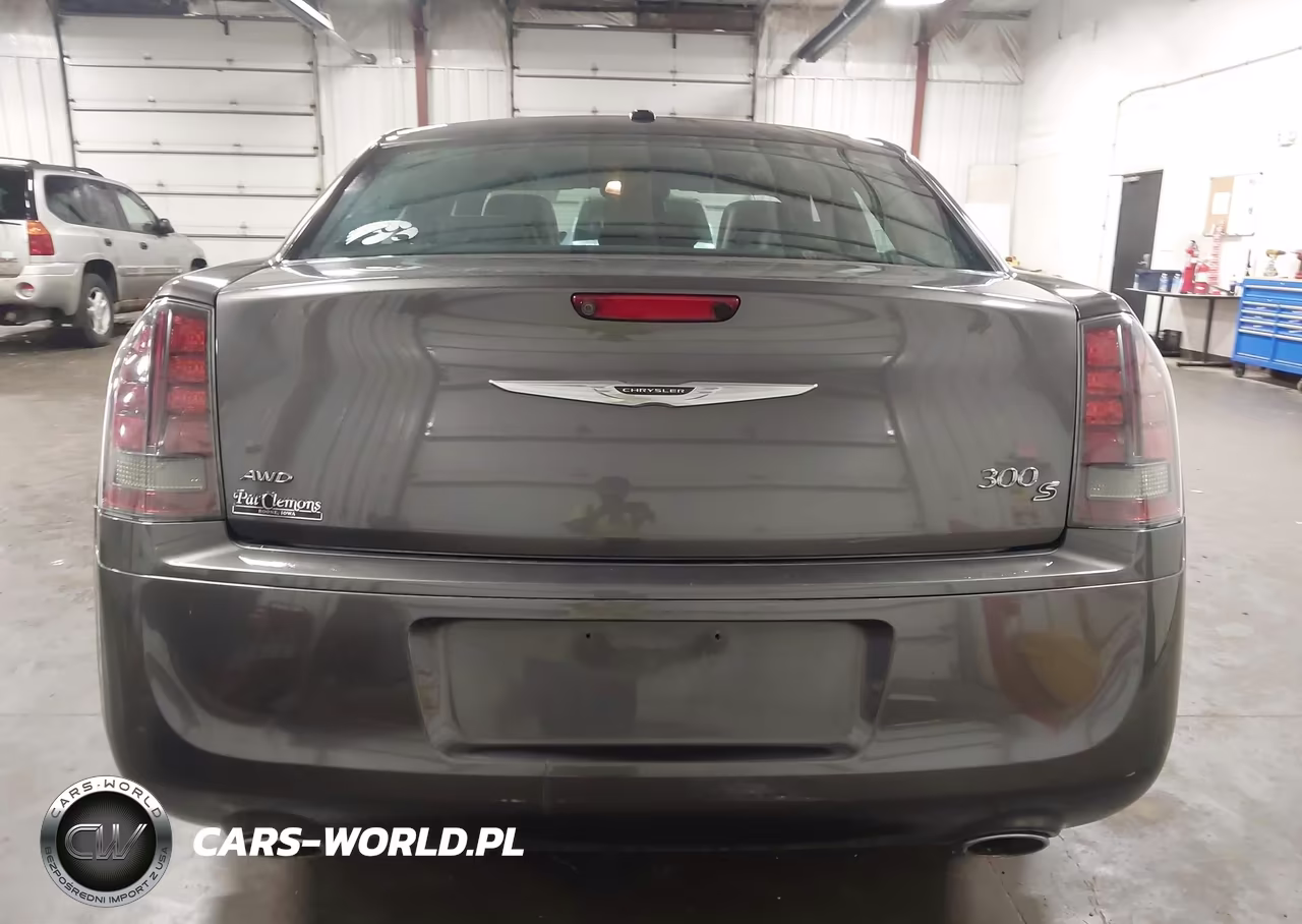 2014 Chrysler 300 300S VIN:2C3CCAGG8EH255760 - 16