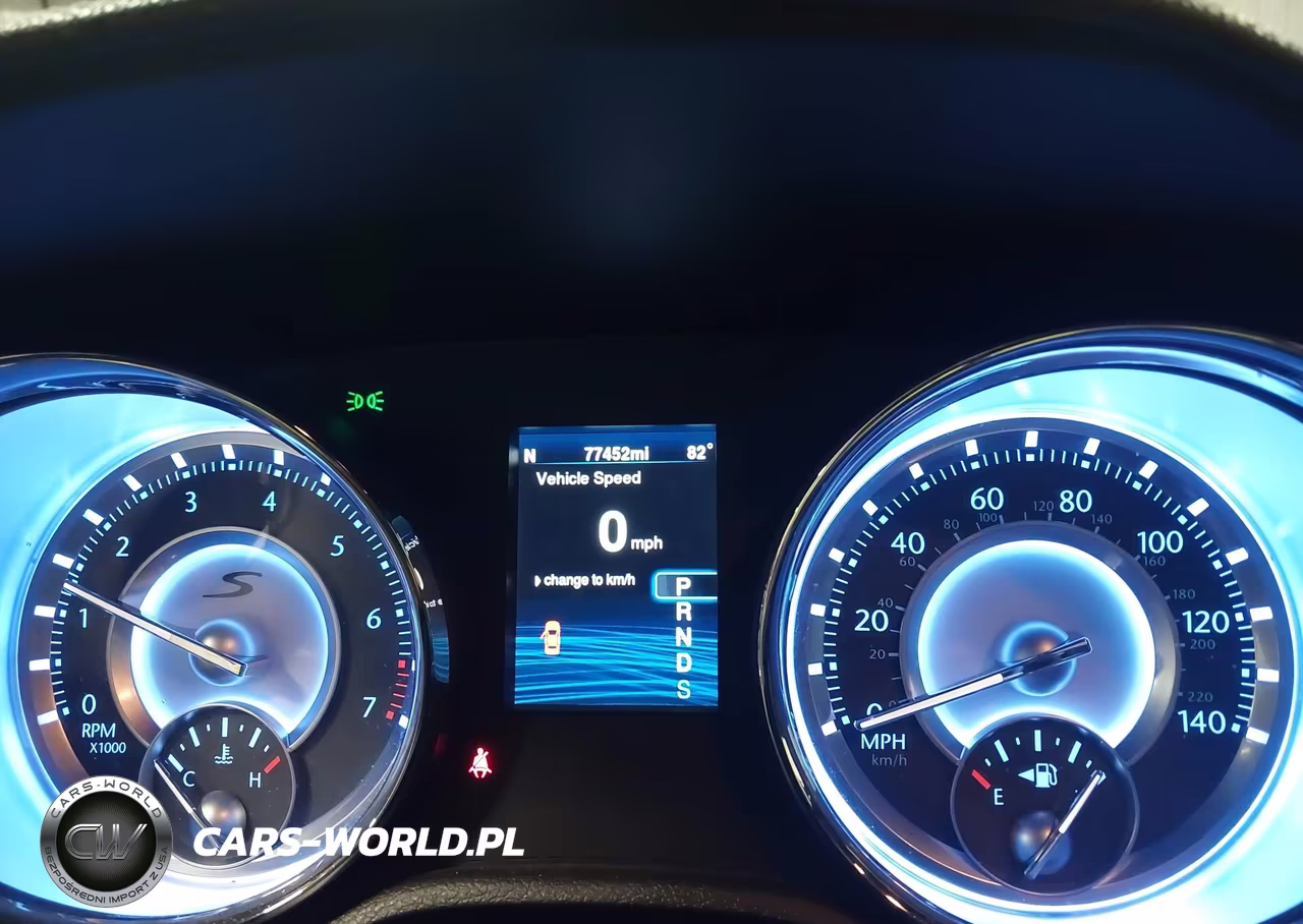2014 Chrysler 300 300S VIN:2C3CCAGG8EH255760 - 7