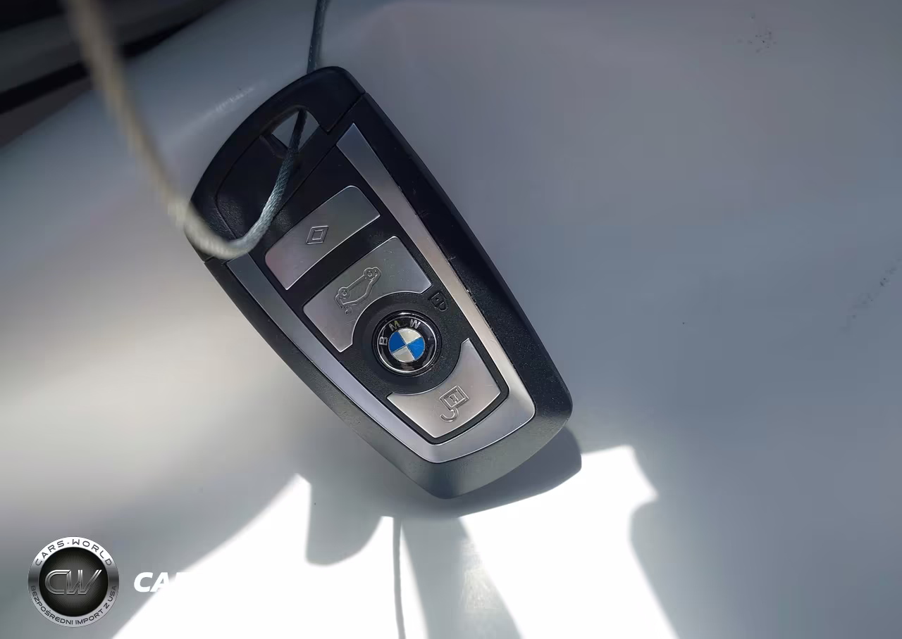 2013 BMW 535I VIN:WBAFR7C54DC823175 - 11