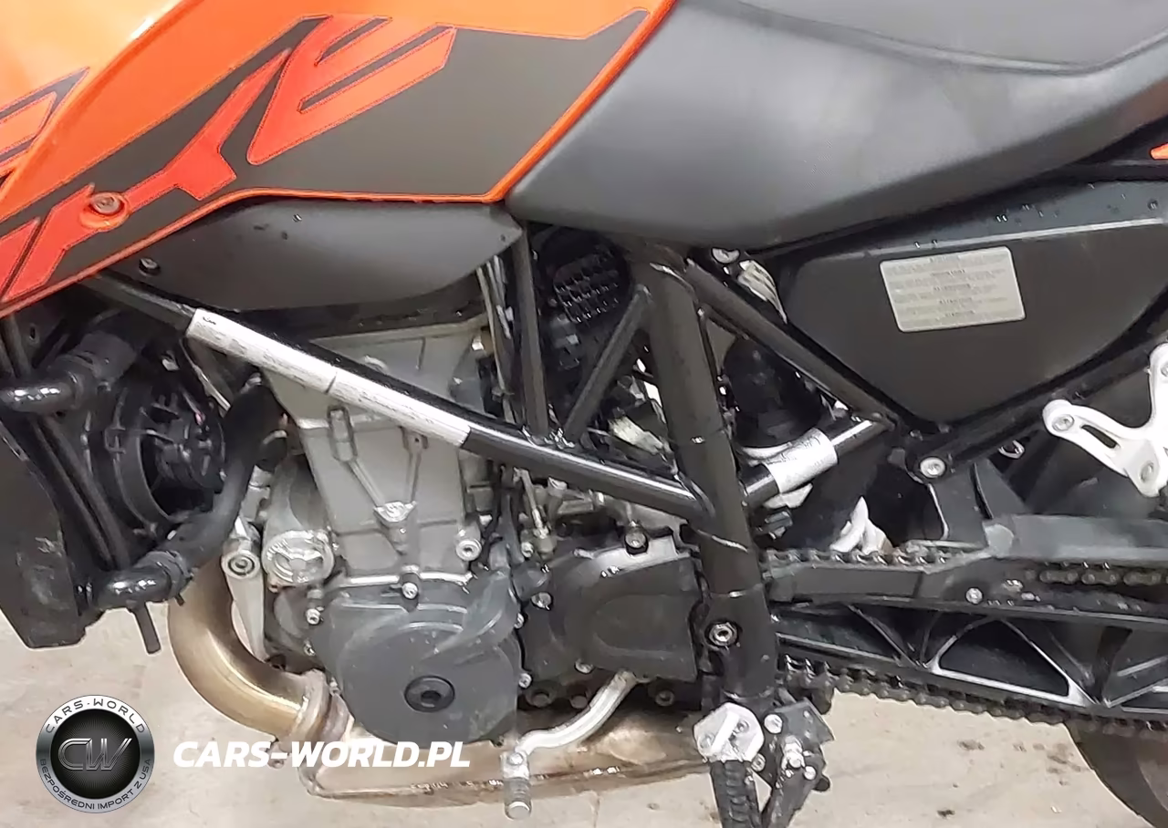 2018 Ktm 690 Duke VIN:VBKLDV406JM718735 - 9