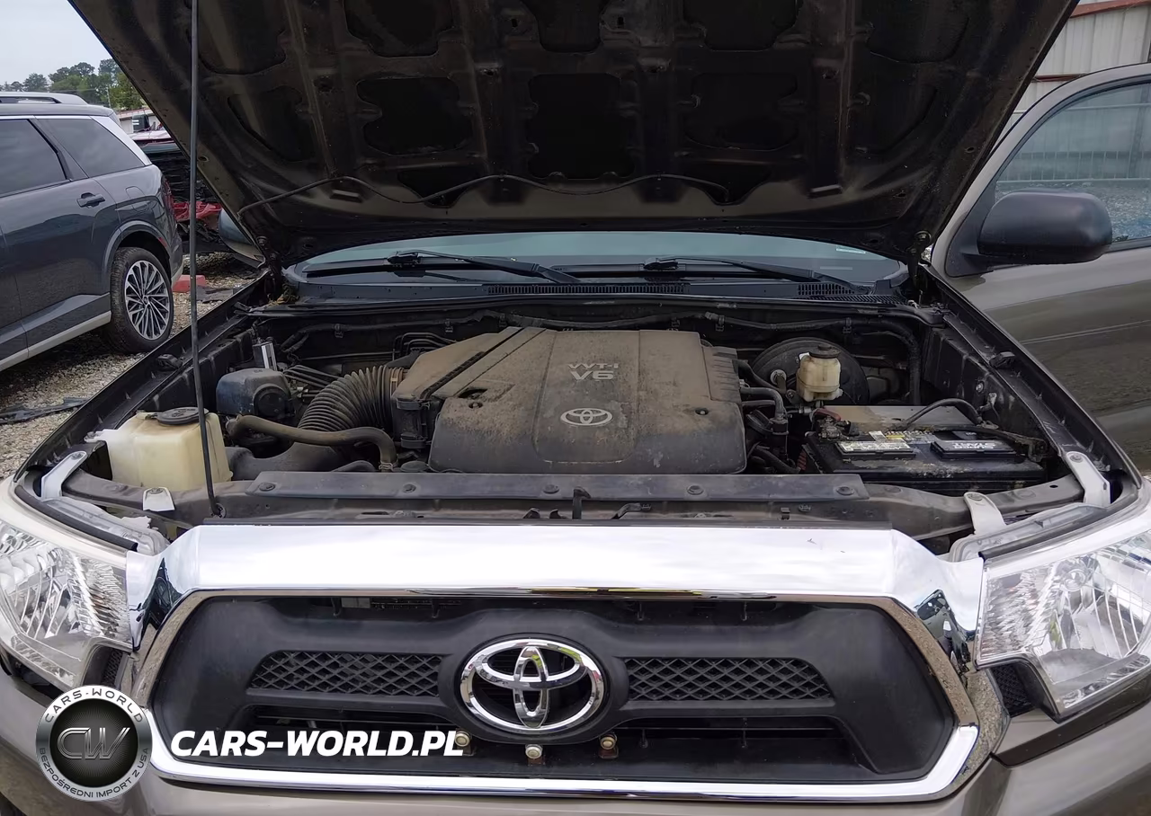 2014 Toyota Tacoma Base V6 VIN:5TFLU4EN7EX101564 - 10