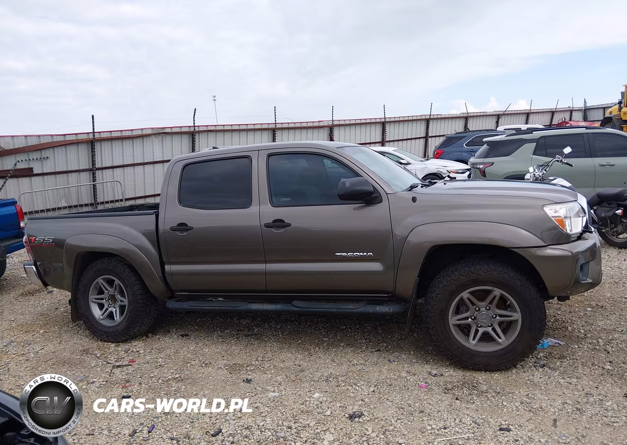 2014 Toyota Tacoma Base V6 VIN:5TFLU4EN7EX101564 - 13