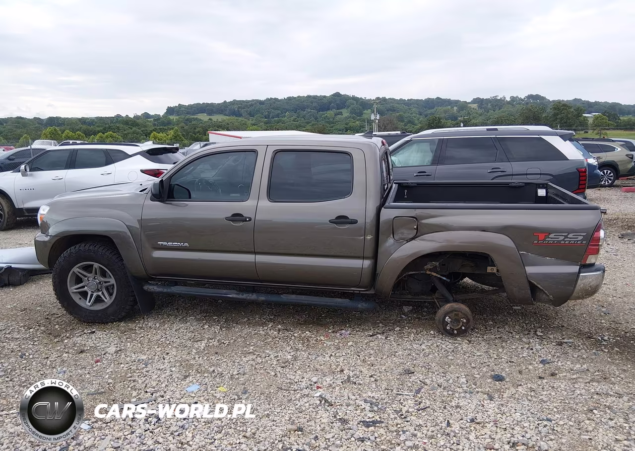 2014 Toyota Tacoma Base V6 VIN:5TFLU4EN7EX101564 - 14