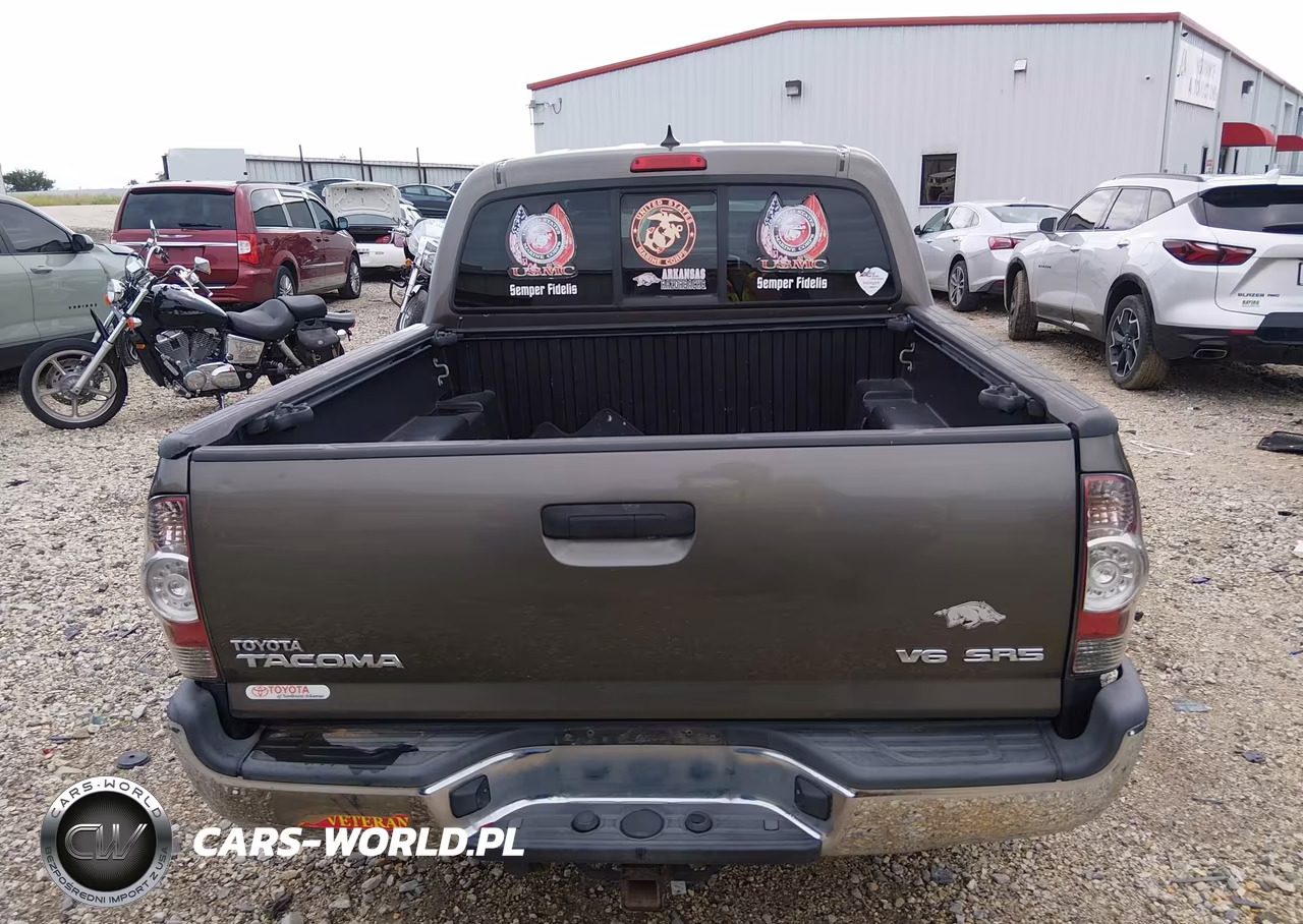 2014 Toyota Tacoma Base V6 VIN:5TFLU4EN7EX101564 - 16