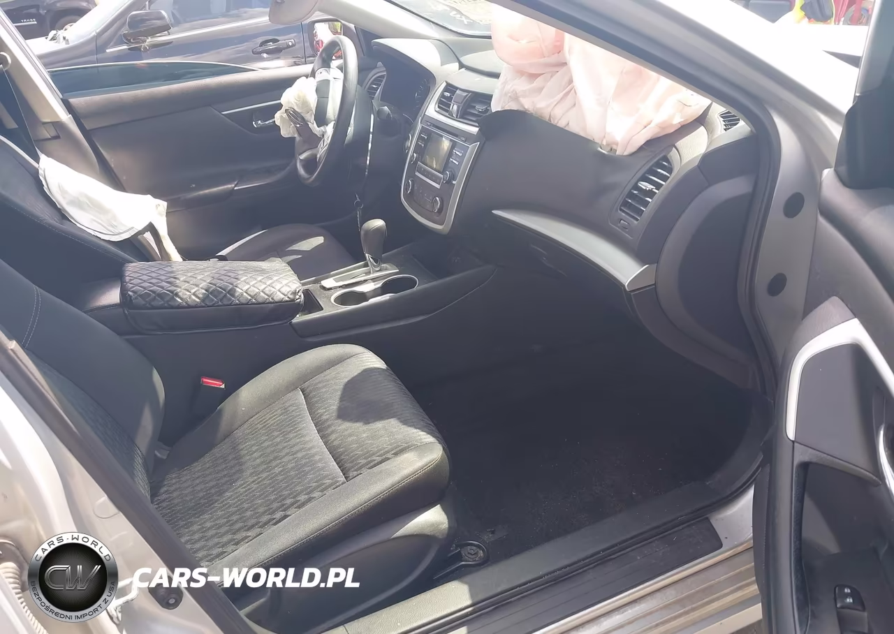 2018 Nissan Altima 2.5 S VIN:1N4AL3AP2JC184808 - 5