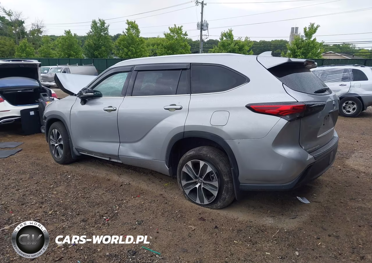 2020 Toyota Highlander Xle VIN:5TDGZRBH0LS000593 - 3