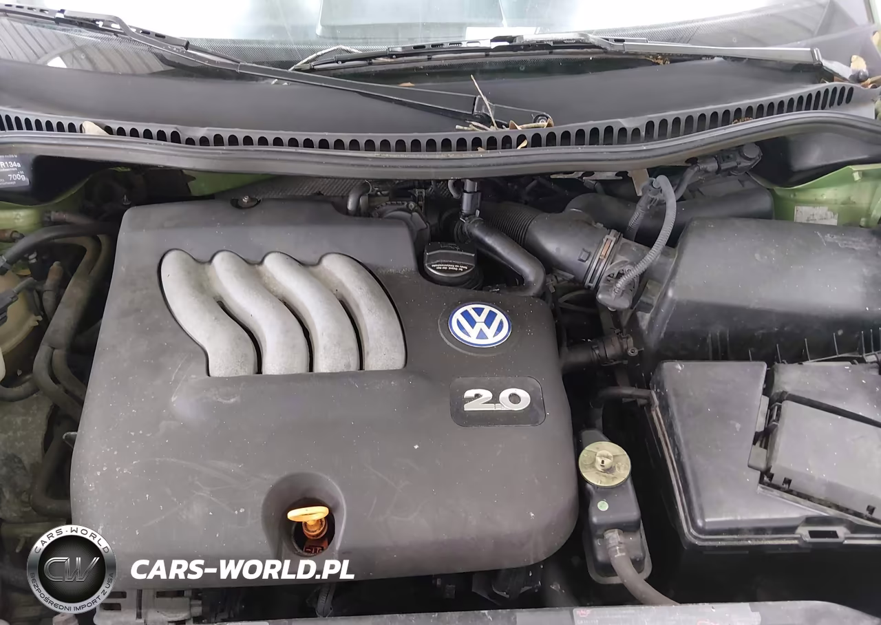 2000 Volkswagen New Beetle Gls VIN:3VWCC21C4YM422383 - 10