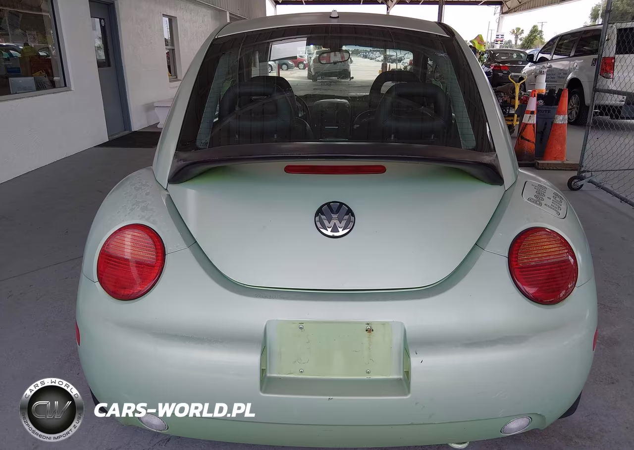 2000 Volkswagen New Beetle Gls VIN:3VWCC21C4YM422383 - 16