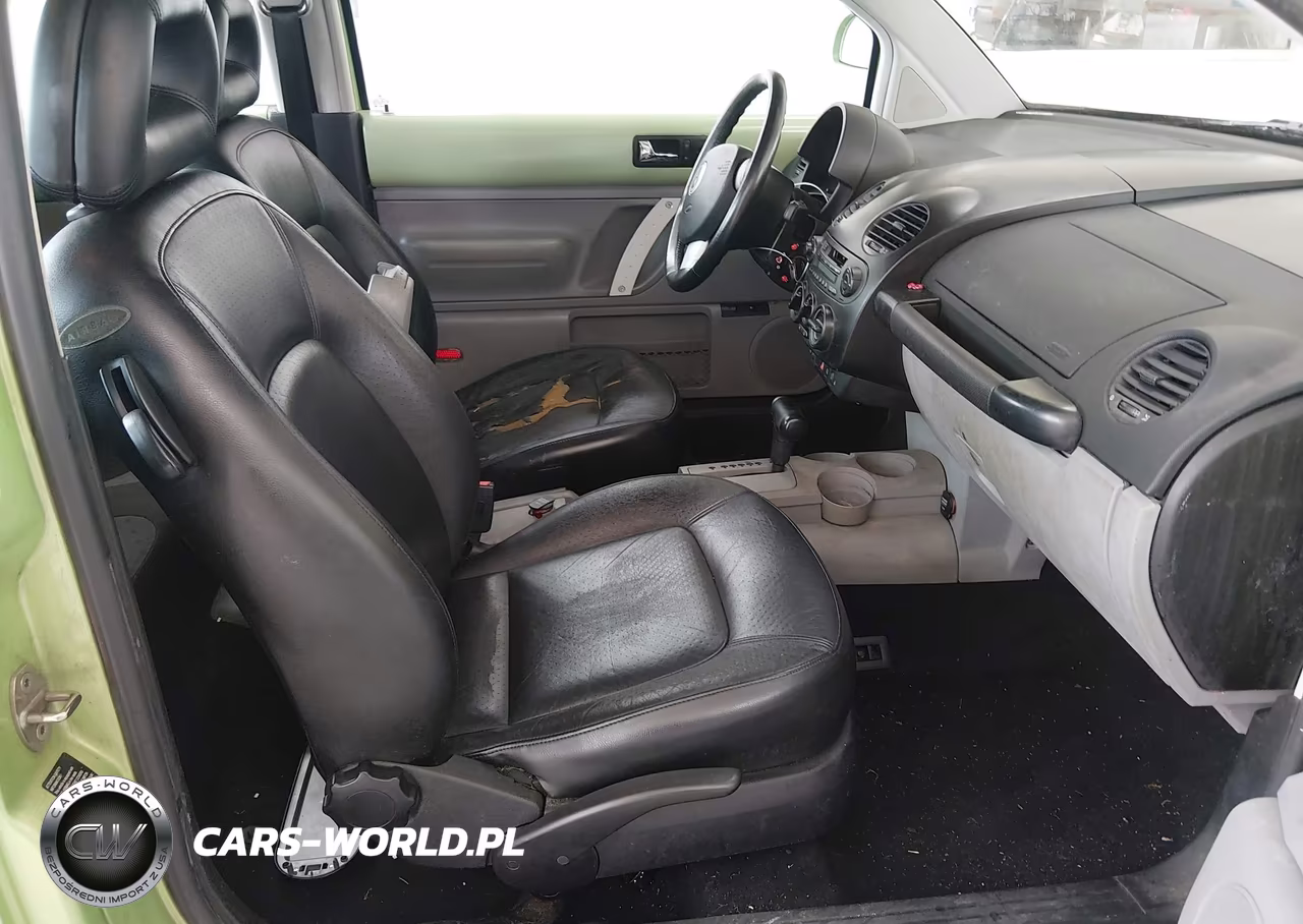 2000 Volkswagen New Beetle Gls VIN:3VWCC21C4YM422383 - 5