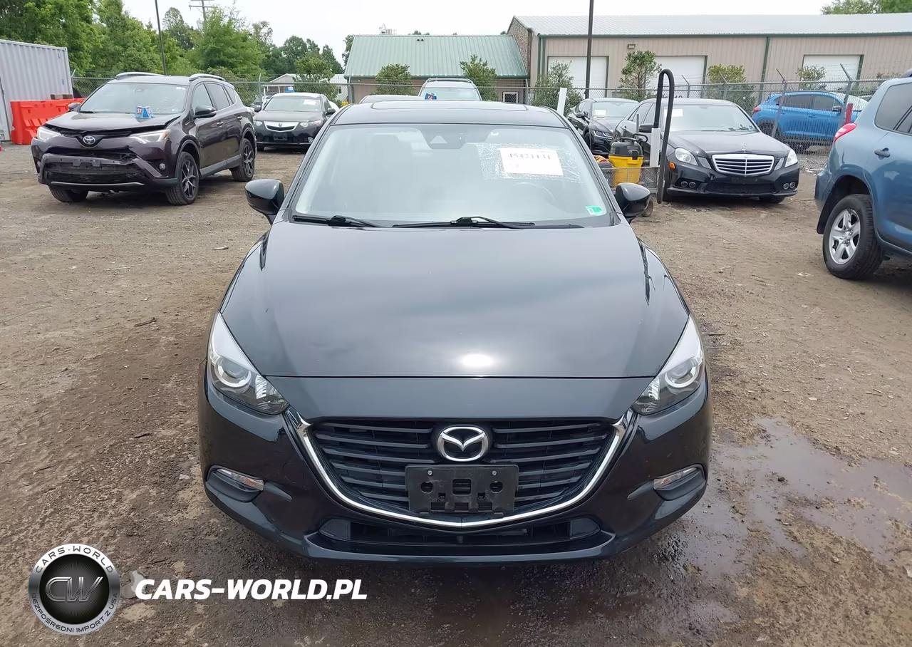2018 Mazda Mazda3 Touring VIN:3MZBN1V34JM215945 - 12