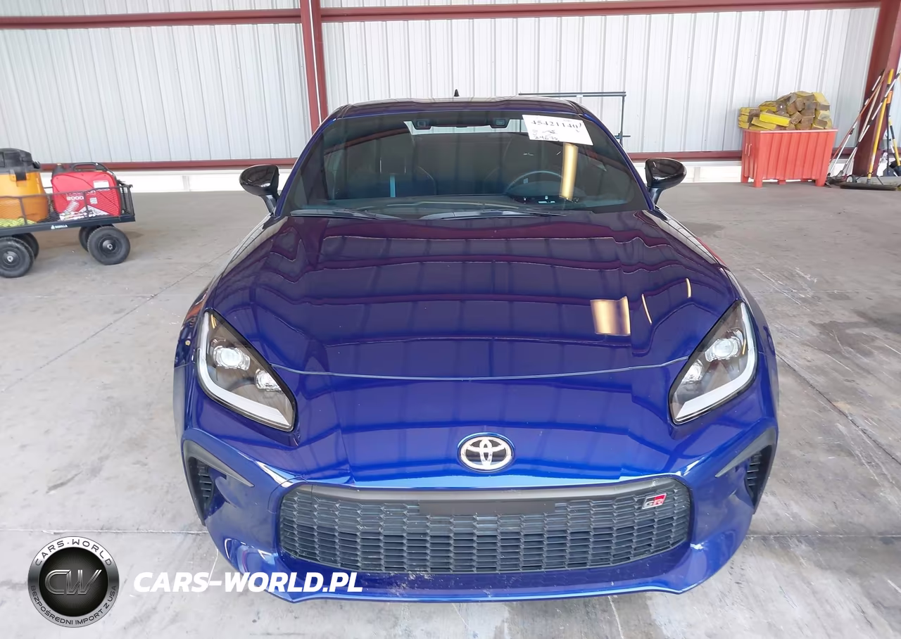 2025 Toyota Gr86 Premium VIN:JF1ZNBE17S9756001 - 12