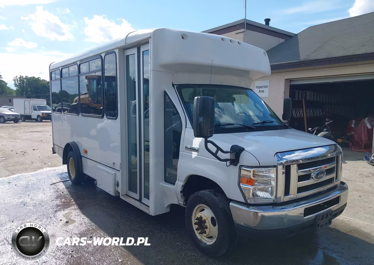 2019 Ford E-350 Cutaway