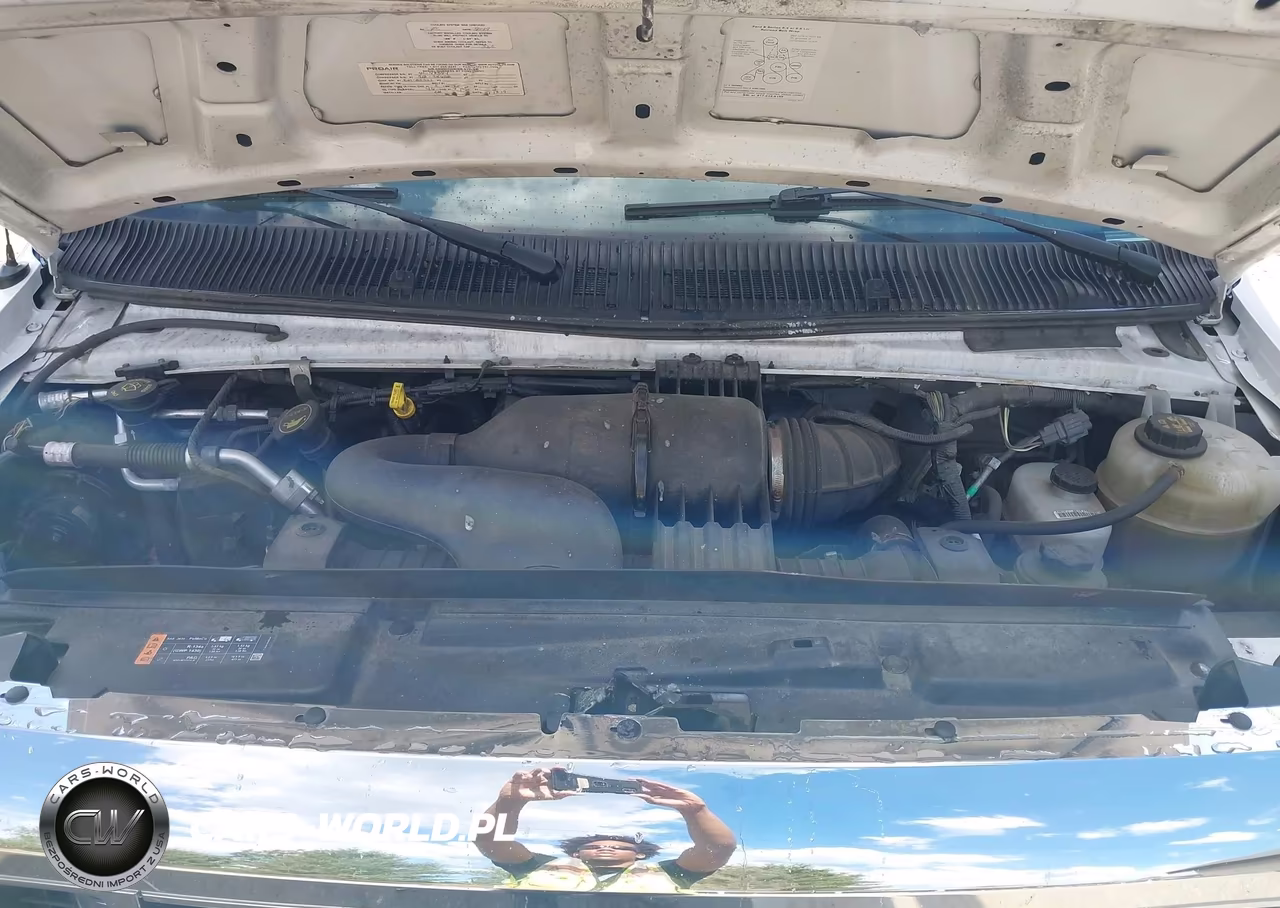 2019 Ford E-350 Cutaway VIN:1FDEE3FS6KDC43711 - 10