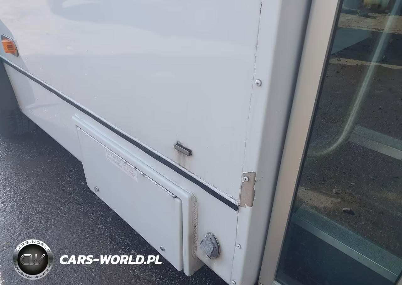 2019 Ford E-350 Cutaway VIN:1FDEE3FS6KDC43711 - 14