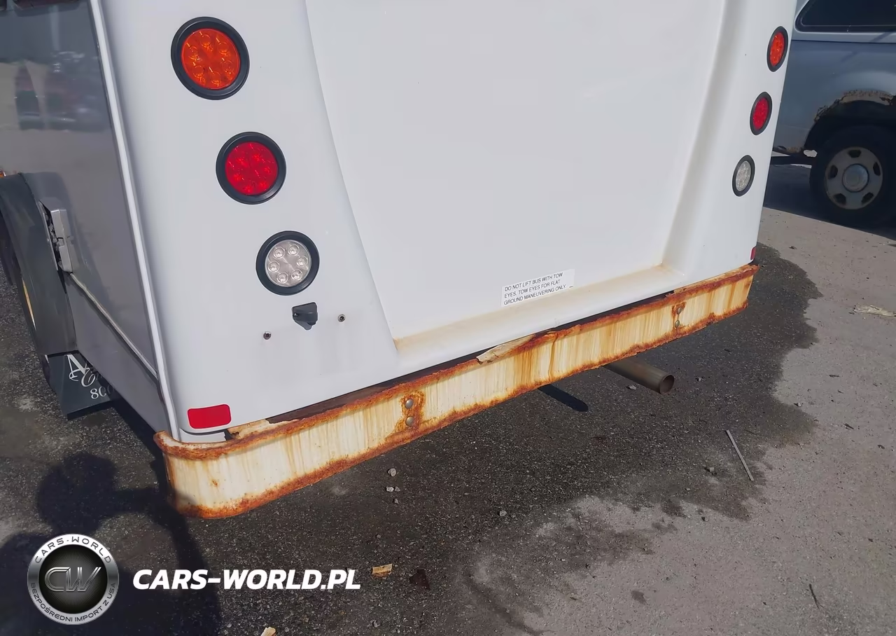 2019 Ford E-350 Cutaway VIN:1FDEE3FS6KDC43711 - 6