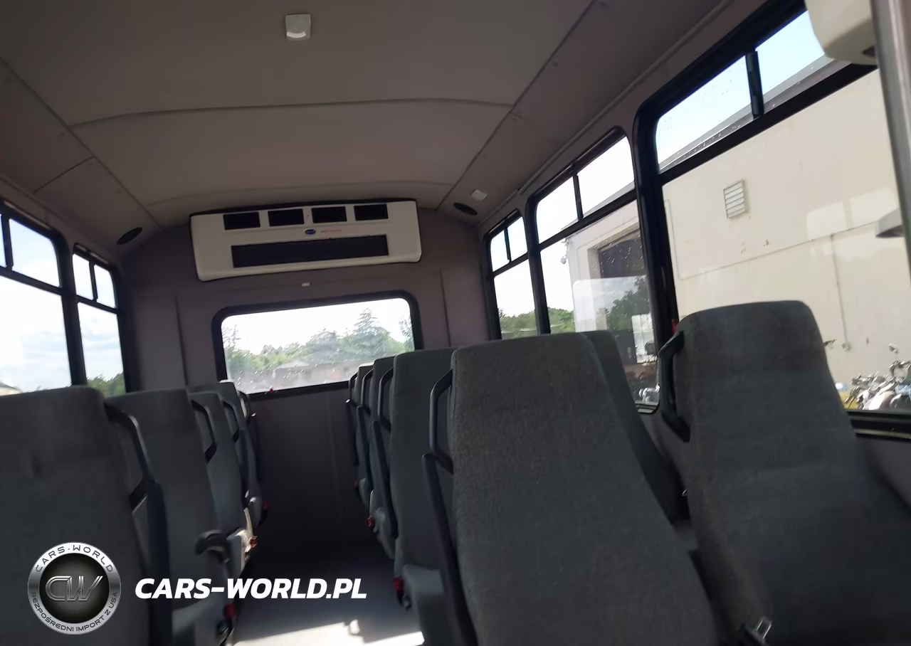 2019 Ford E-350 Cutaway VIN:1FDEE3FS6KDC43711 - 8