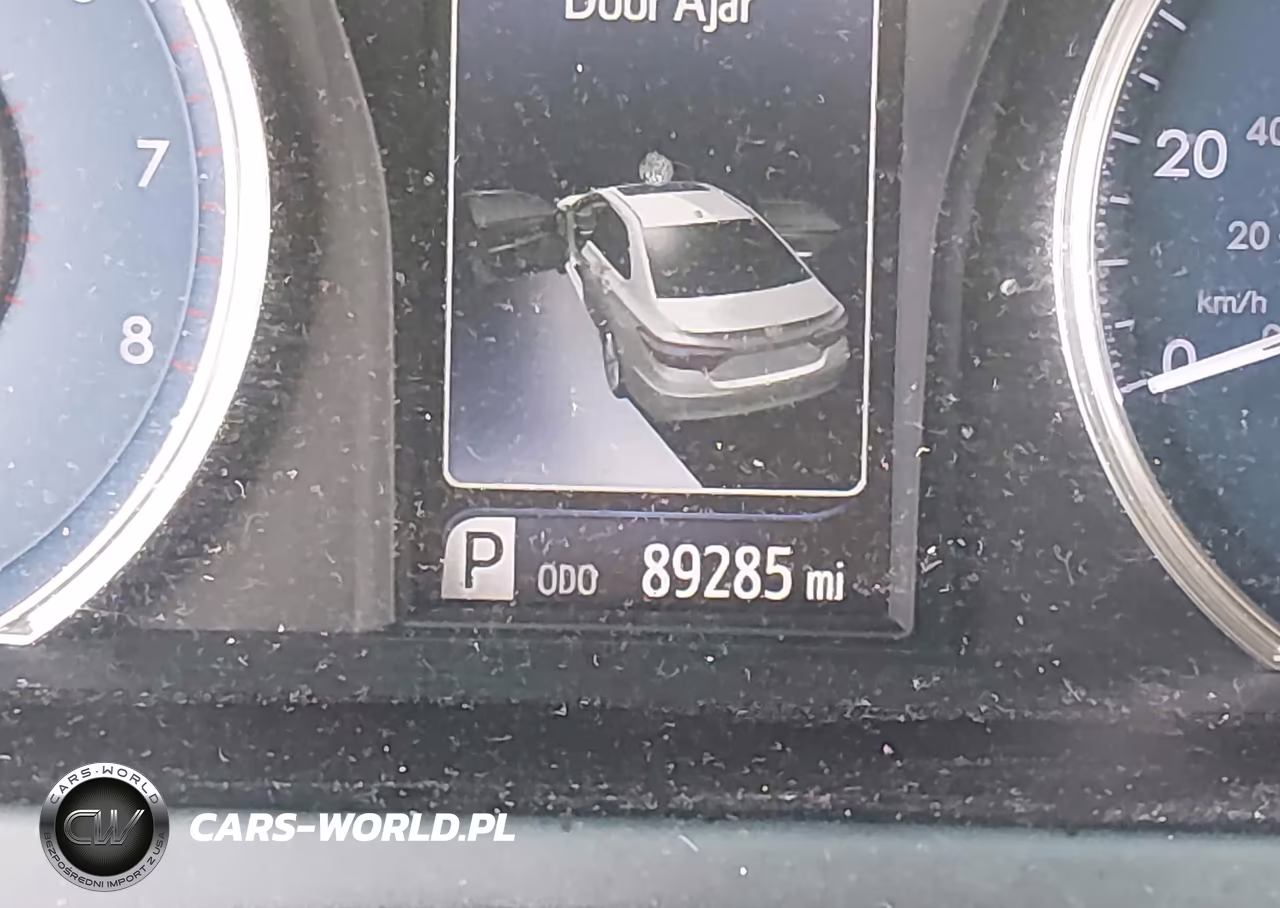 2017 Toyota Camry Le VIN:4T1BF1FK4HU777111 - 16