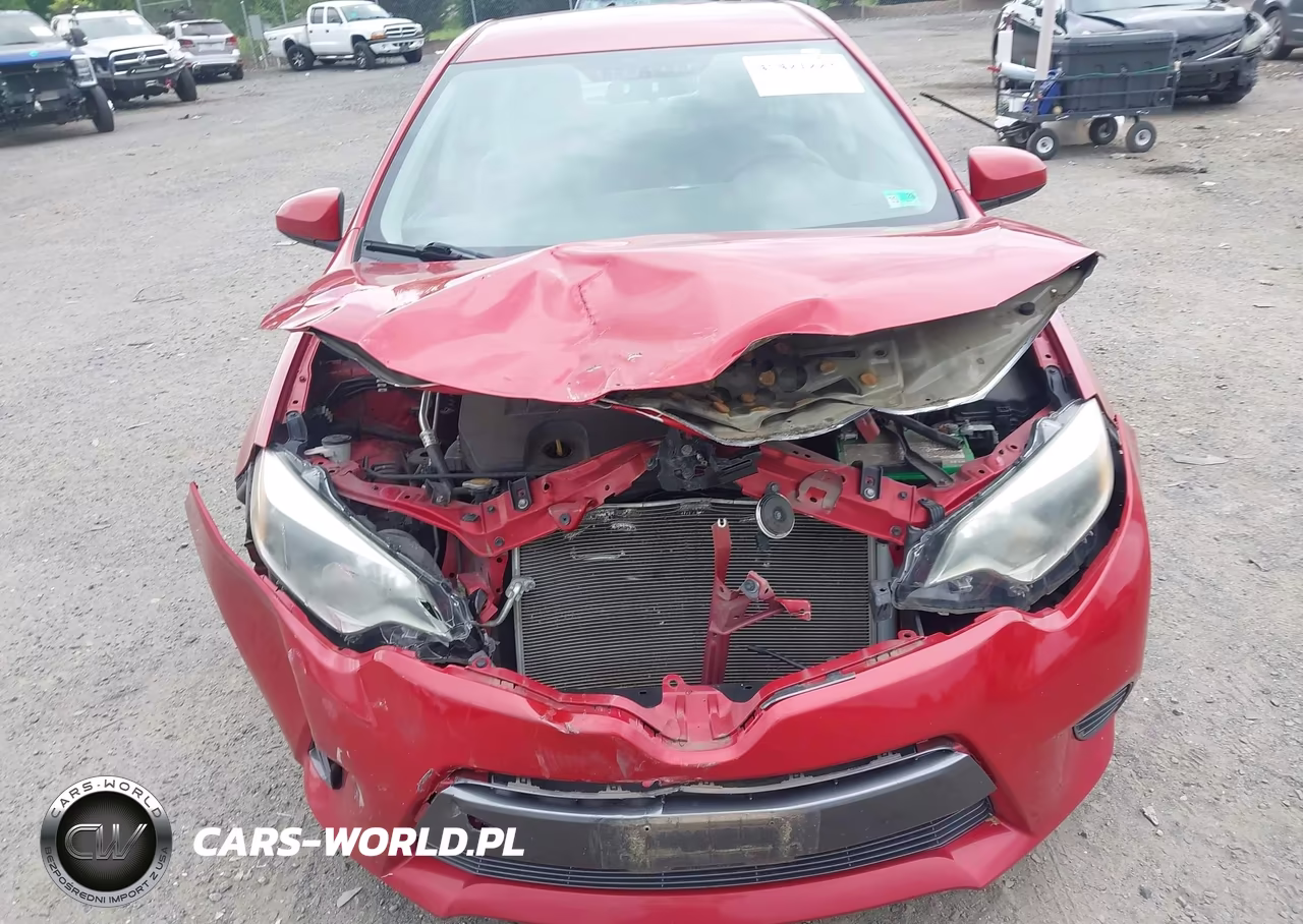 2015 Toyota Corolla Le VIN:2T1BURHE3FC338315 - 12