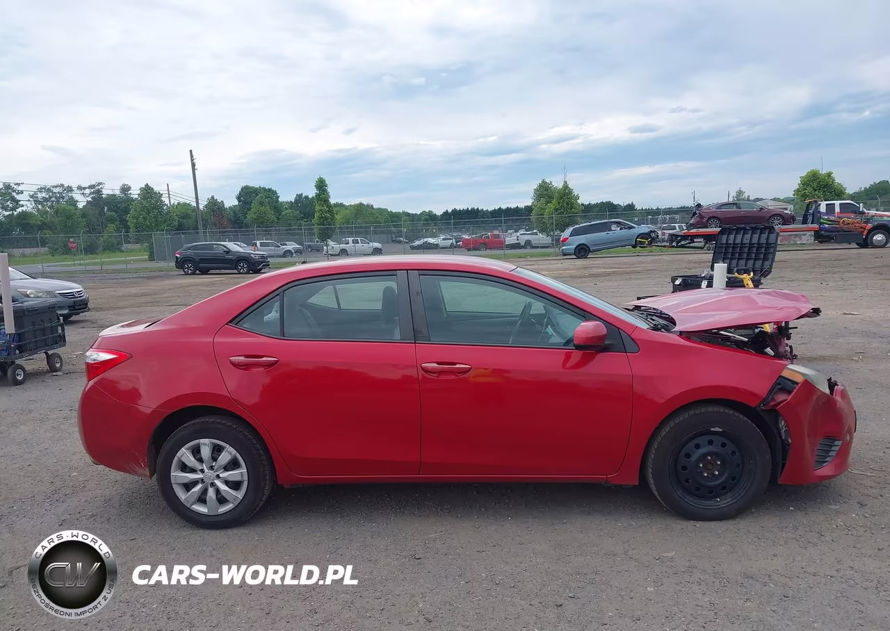 2015 Toyota Corolla Le VIN:2T1BURHE3FC338315 - 13