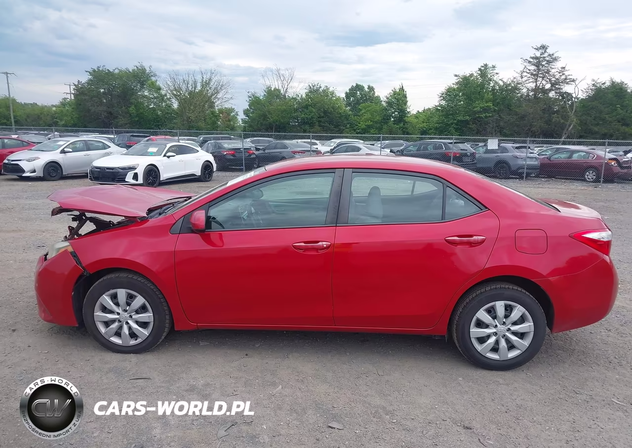2015 Toyota Corolla Le VIN:2T1BURHE3FC338315 - 14