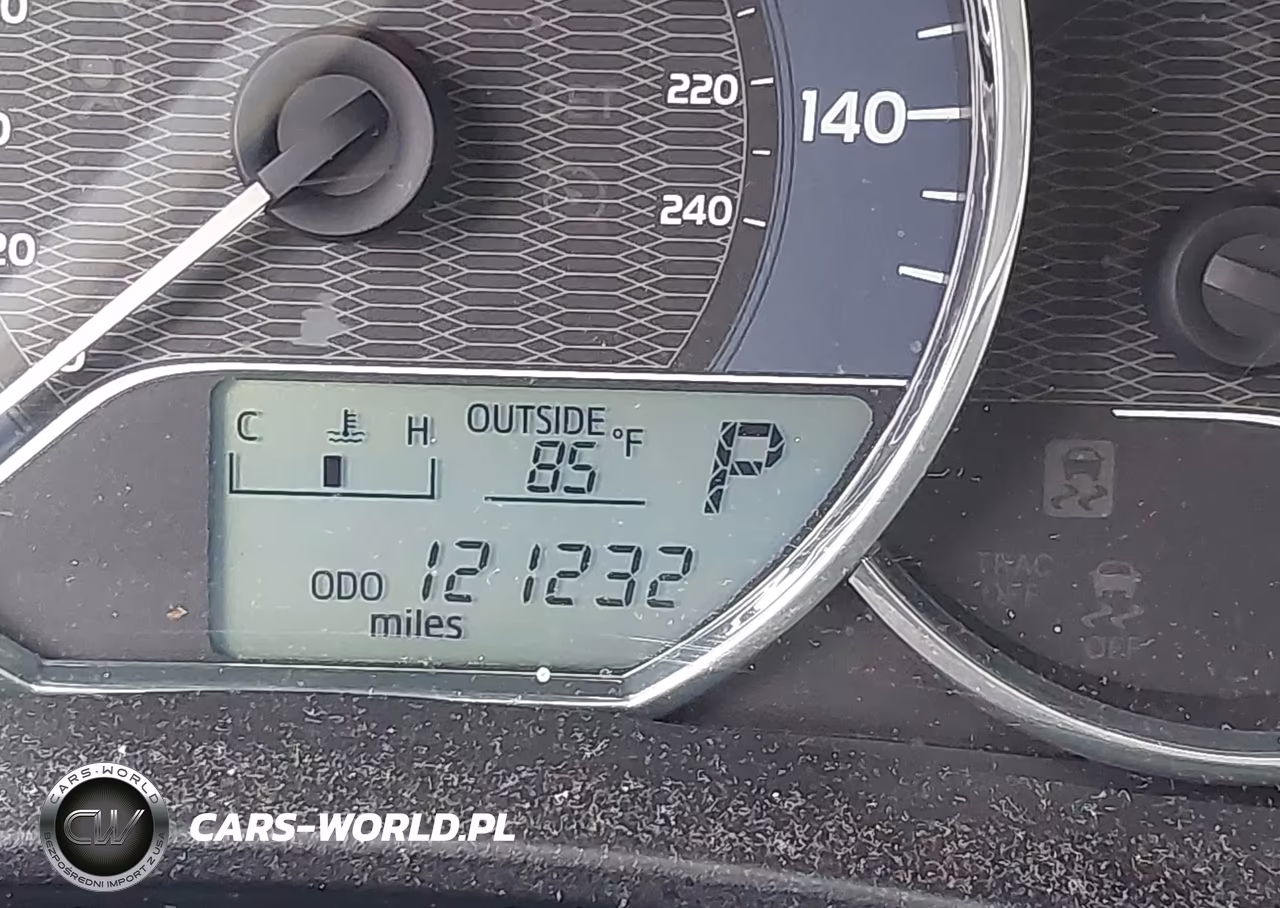 2015 Toyota Corolla Le VIN:2T1BURHE3FC338315 - 15
